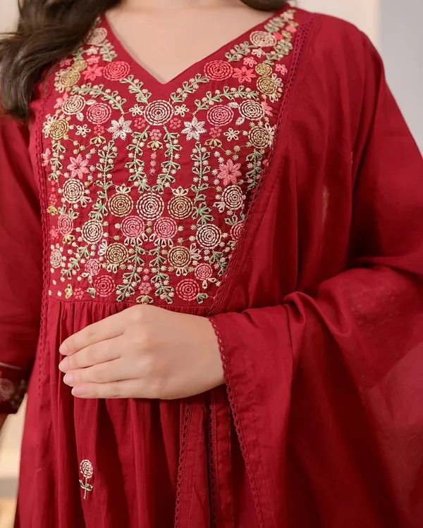 Ghi_Red_Cotton_Premium_Kurta_Set_For_Women