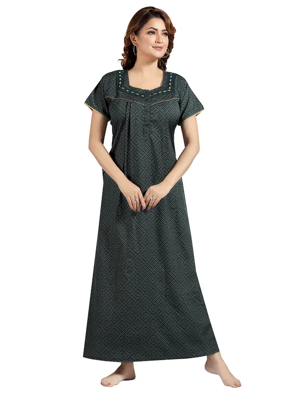 Green_Cotton_Blend_Nighty_For_Women