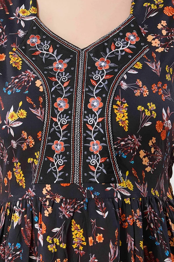Black_abstract_print_rayon_Night_Dress_with_flair_and_belt_For_Ladies