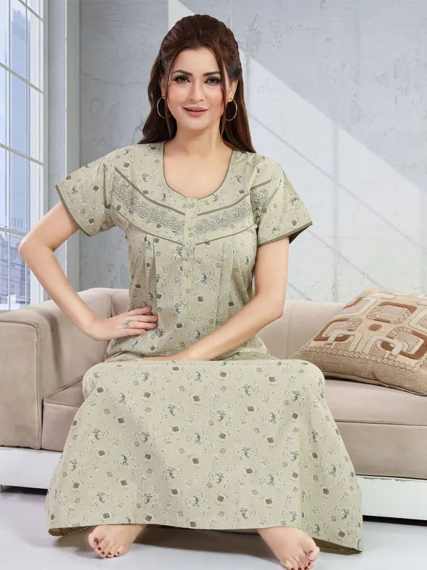 Night queen Pista Floral Cotton Night Dress For Ladies Price in India - Buy Night queen Pista Floral Cotton Night Dress For Ladies online at https://nightqueen.co.in Night queen Pista Floral Cotton Night Dress For Ladies Price in India - Buy Night queen Pista Floral Cotton Night Dress For Ladies online at https://nightqueen.co.in