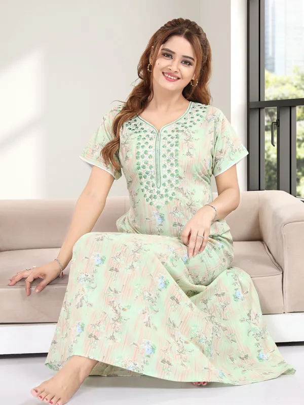Green_Floral_Cotton_blend_Night_Dress_For_Ladies