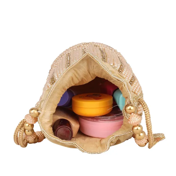 Gold_Ornate_Luxe_Handcrafted_Pearl_Potli_