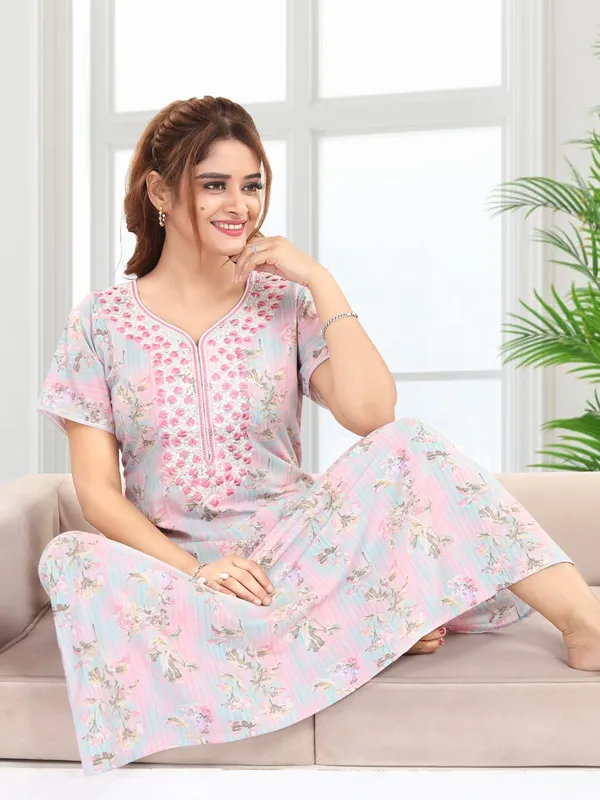 Pink_Floral_Cotton_blend_Night_Dress_For_Ladies