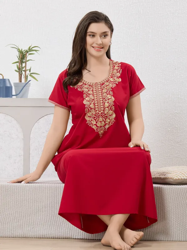 Red_plain_embroidered_Cotton_blend_Night_Dress_For_Ladies