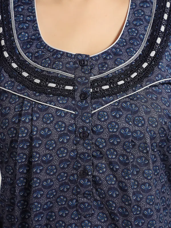 Blue_Floral_Cotton_Night_Dress_For_Ladies