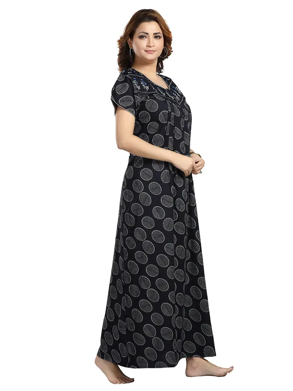 Black_Abstract_print_Alpine_Night_Dress_For_Ladies