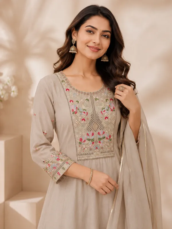 Beige_Embroidered_Pure_Mul_Chanderi_Anarkali_Suit_Set