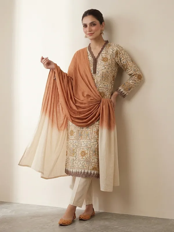 Cream_Ethnic_Printed_Straight_Kurta_Pant_Set_with_Peach_Ombre_Dupatta
