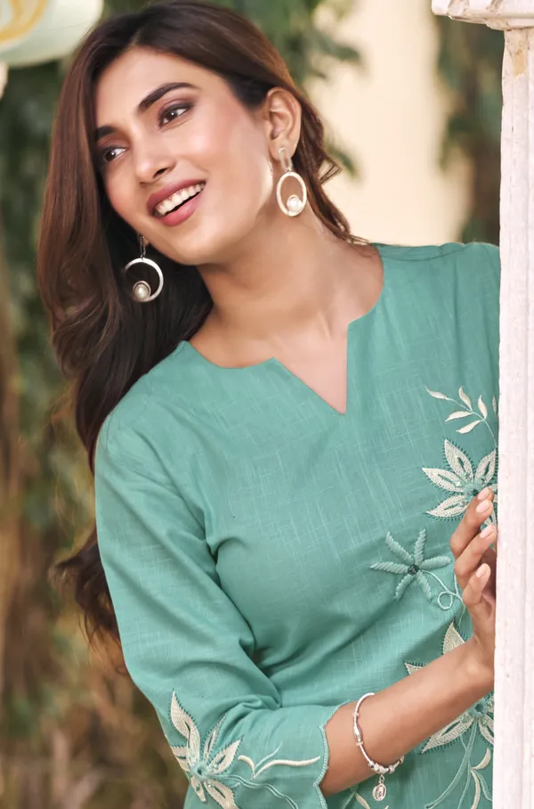 Women's_Sea_Green_/_Teal_Embroidered_Premium_Cotton_Linen_Kurta_with_Pant