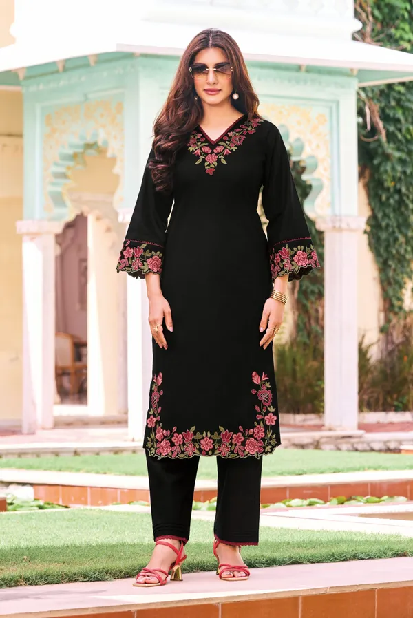 Women's_Black_Embroidered_Premium_Cotton_Linen_Kurta_with_Pant_Set