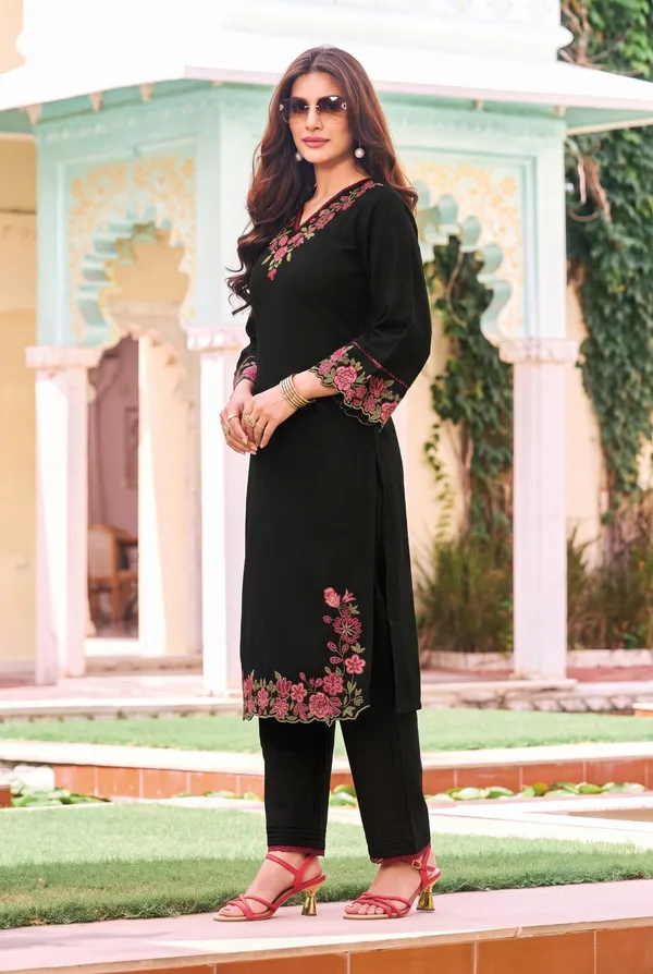 Women's_Black_Embroidered_Premium_Cotton_Linen_Kurta_with_Pant_Set