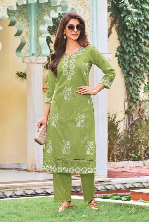 Women's_Light_Green_Embroidered_Premium_Cotton_Linen_Kurta_with_Pant_Set