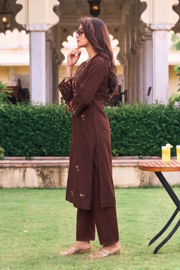 Women's_Chocolate_Brown_Embroidered_Premium_Cotton_Linen_Kurta_with_Pant