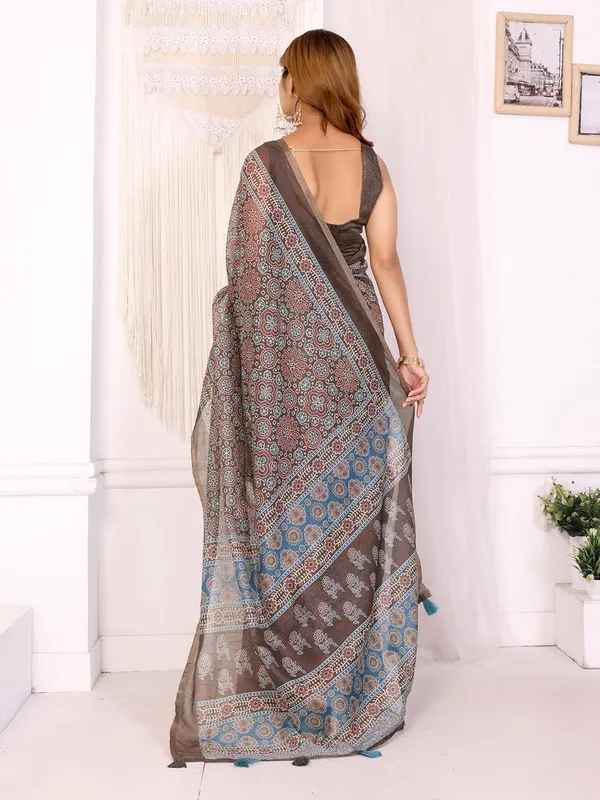 Women's_Elegant_Chanderi_Saree_with_Digital_Prints_|_Floral,_Leaf,_Geometric_&_Ethnic_Designs_|_Traditional,_Festive_&_Wedding_|_5.5m_Saree_+_0.8m_Blouse_(Brown_with_Blue_&_Maroon)