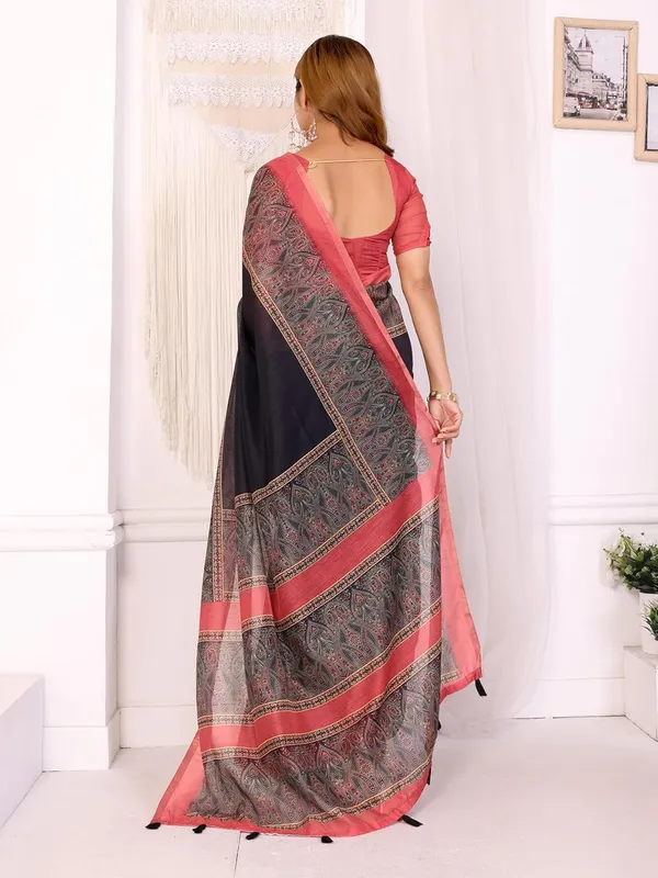 Women's_Elegant_Chanderi_Saree_with_Digital_Prints_|_Floral,_Leaf,_Geometric_&_Ethnic_Designs_|_Traditional,_Festive_&_Wedding_|_5.5m_Saree_+_0.8m_Blouse_(Black_with_Reddish_Pink)