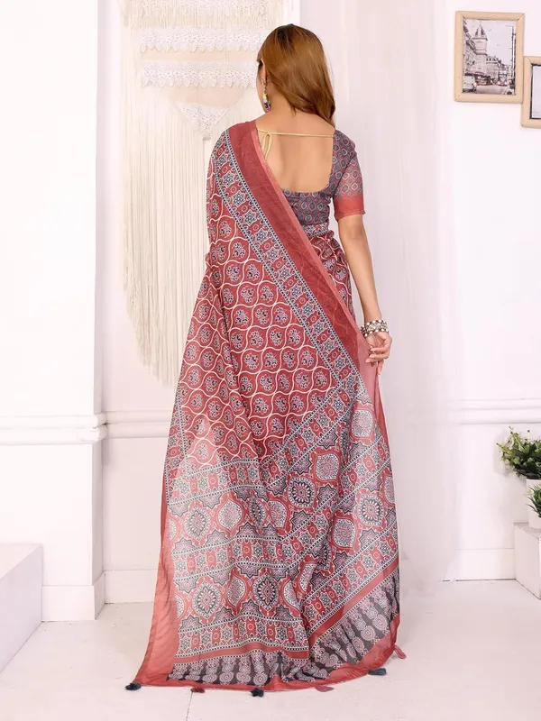Women's_Elegant_Chanderi_Saree_with_Digital_Prints_|_Floral,_Leaf,_Geometric_&_Ethnic_Designs_|_Traditional,_Festive_&_Wedding_|_5.5m_Saree_+_0.8m_Blouse_(Rust_Red_with_Black_&_White)
