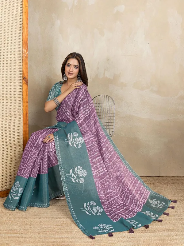 Women's_Erode_Anmol_Silk_Printed_Saree_for_Women_|_Elegant_Floral,_Abstract_&_Geometric_Designs_|_For_Wedding,_Festive_|_5.5m_Saree_+_0.8m_Blouse_Piece_(Purple_&_Teal)