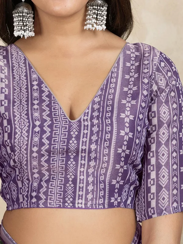 Women's_Erode_Anmol_Silk_Printed_Saree_for_Women_|_Elegant_Floral,_Abstract_&_Geometric_Designs_|_For_Wedding,_Festive_|_5.5m_Saree_+_0.8m_Blouse_Piece_(Purple_&_Green)