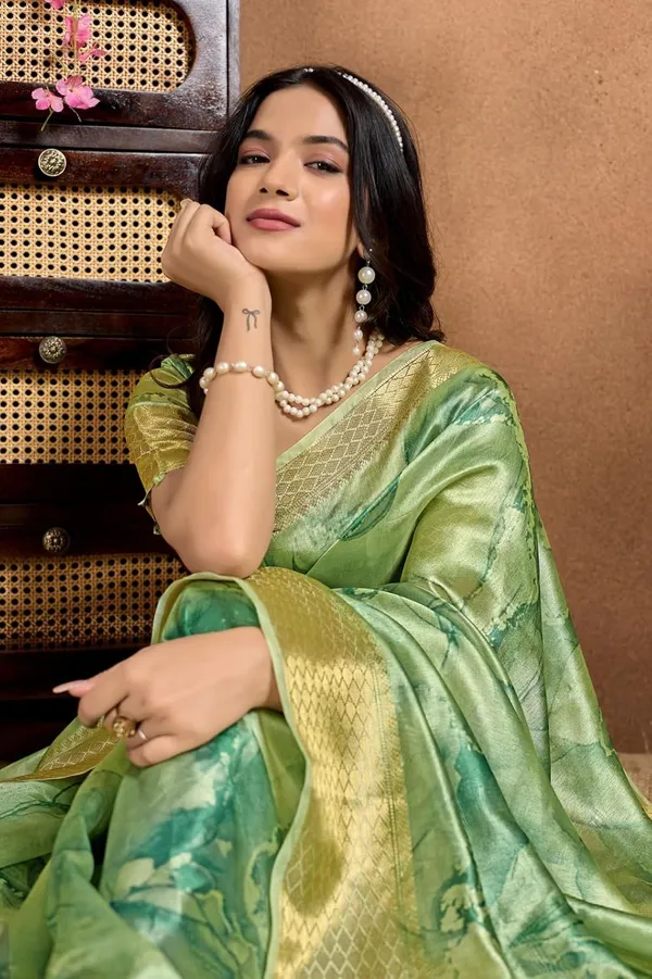 Women's_Elegant_Soft_Silk_Blend_Saree_with_Zari_Border_&_Designer_Printed_Pallu_for_Women_|_For_Traditional,_Festive_&_Wedding_|_5.5m_Saree_+_0.8m_Blouse_(Green_&_Golden)