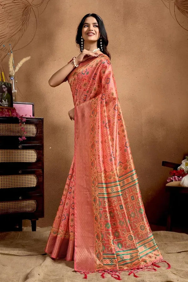 Women's_Elegant_Soft_Silk_Blend_Saree_with_Zari_Border_&_Designer_Printed_Pallu_for_Women_|_For_Traditional,_Festive_&_Wedding_|_5.5m_Saree_+_0.8m_Blouse_(Peach_&_Multicolor)