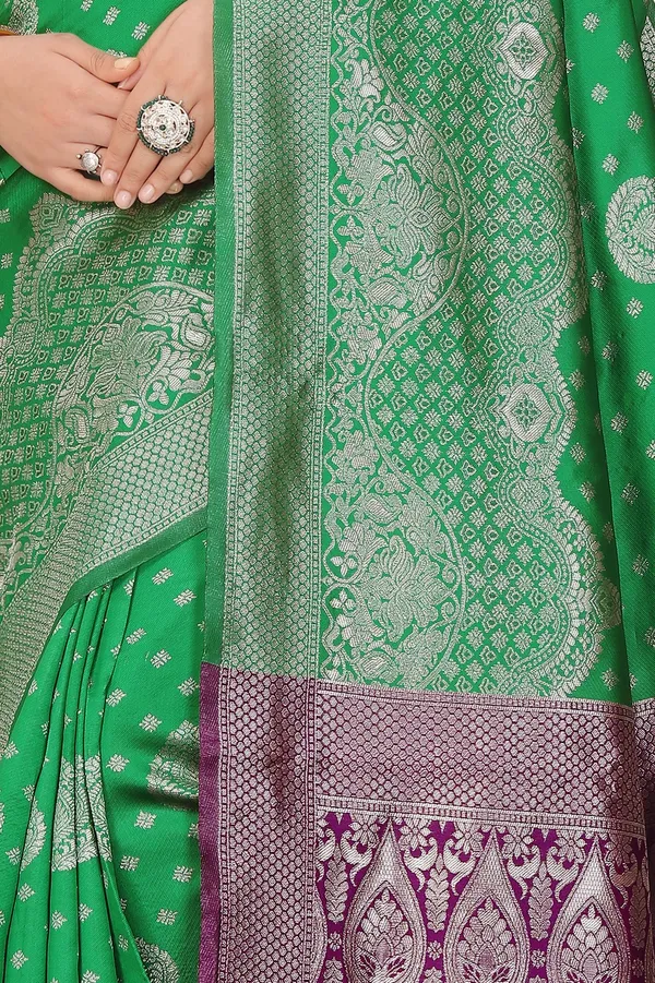 Women's_Banarasi_Silk_Saree_for_Women_|_Traditional_Woven_Saree_with_Contrast_Border_&_Pallu_|_For_Traditional,_Festive_&_Wedding_Saree_with_Blouse_Piece_(Silver_-_Green_&_Purple)