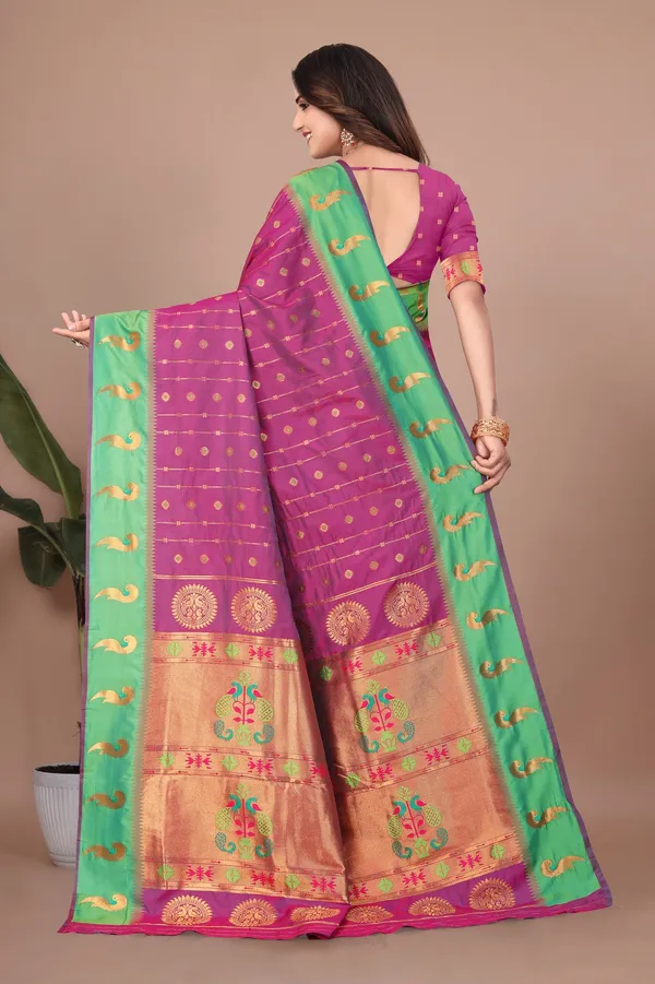 Pure_Silk_Paithani_Saree_with_Rich_Zari_Woven_Border_&_Peacock_Motifs_|_For_Traditional_Wedding_&_Festivals_|_5.5m_Saree_+_0.8m_Blouse_(Lavender_&_Green)