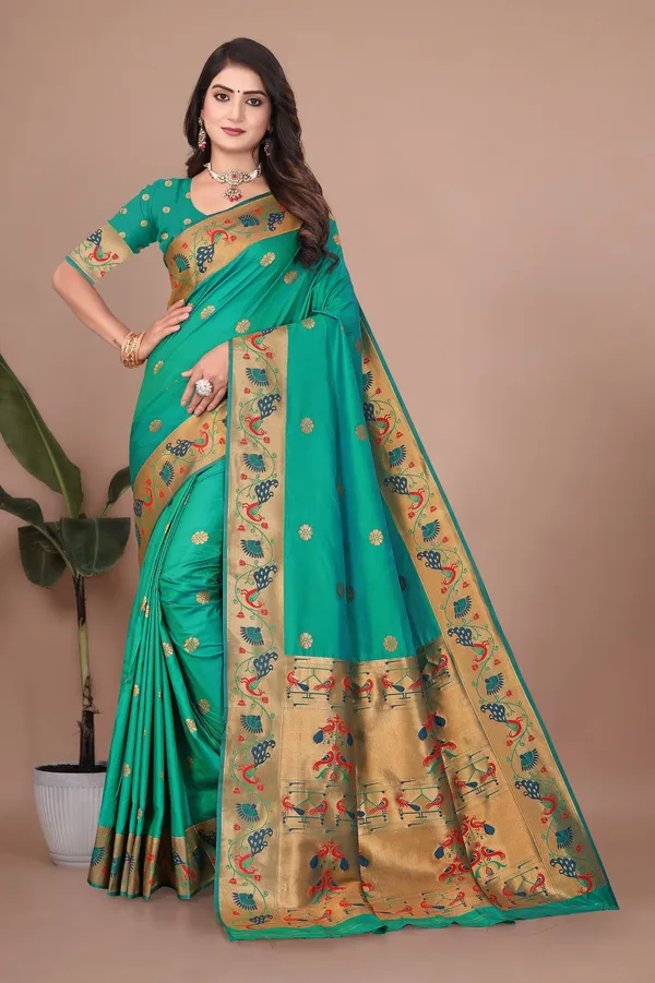 Pure_Silk_Paithani_Saree_with_Rich_Zari_Woven_Border_&_Peacock_Motifs_|_For_Traditional_Wedding_&_Festivals_|_5.5m_Saree_+_0.8m_Blouse_(Pastel_Green)