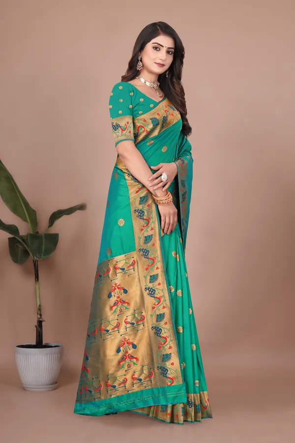 Pure_Silk_Paithani_Saree_with_Rich_Zari_Woven_Border_&_Peacock_Motifs_|_For_Traditional_Wedding_&_Festivals_|_5.5m_Saree_+_0.8m_Blouse_(Pastel_Green)