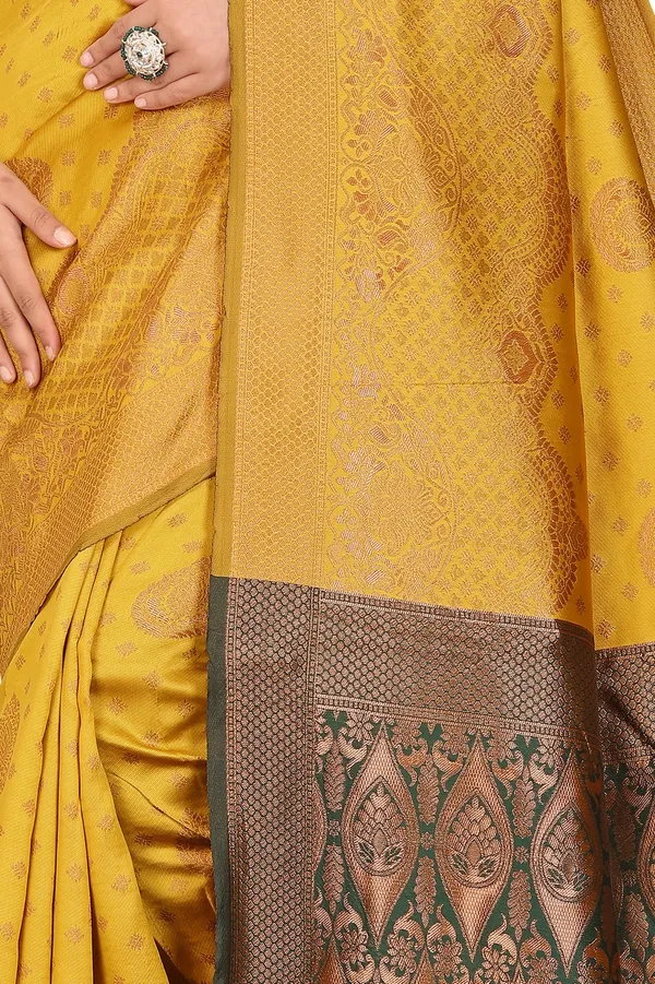 Women's_Banarasi_Silk_Saree_for_Women_|_Traditional_Woven_Saree_with_Contrast_Border_&_Pallu_|_For_Traditional,_Festive_&_Wedding_Saree_with_Blouse_Piece_(Gold_-_Yellow_&_Dark_Green)