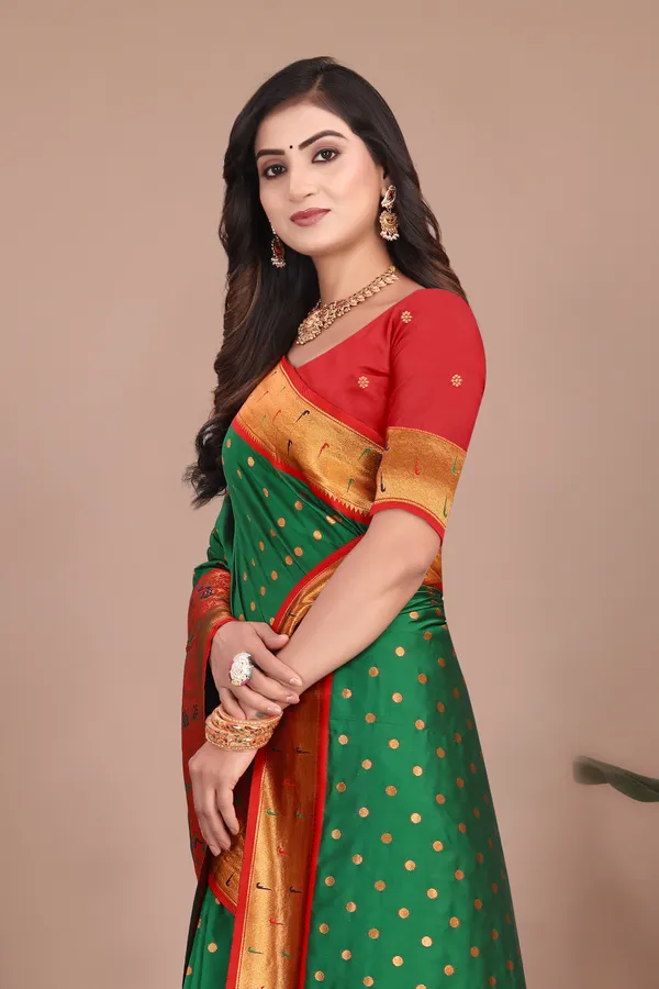 Pure_Silk_Paithani_Saree_with_Rich_Zari_Woven_Border_&_Peacock_Motifs_|_For_Traditional_Wedding_&_Festivals_|_5.5m_Saree_+_0.8m_Blouse_(Bottle_Green)