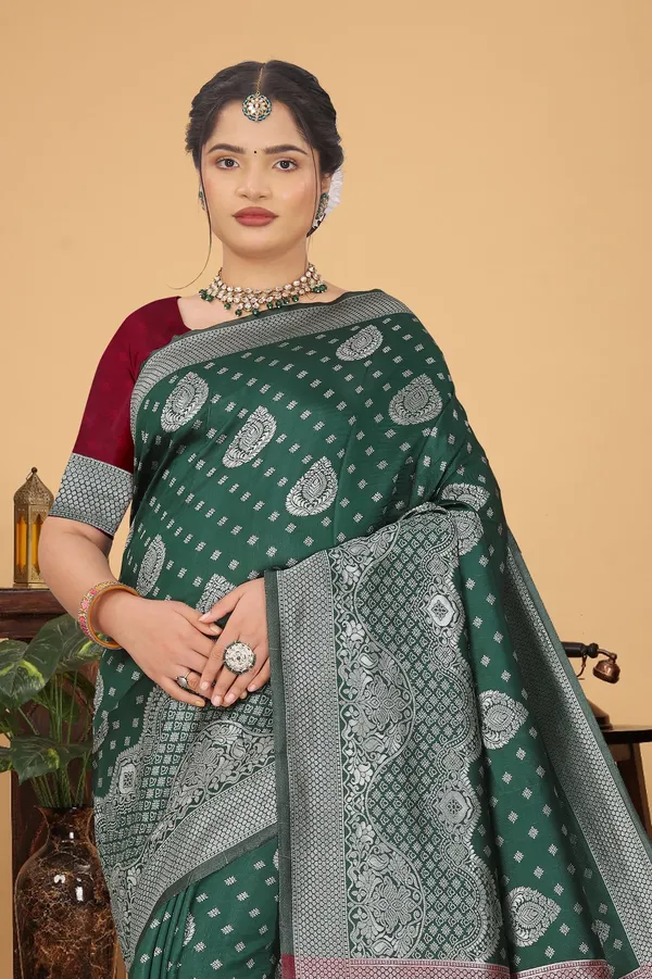 Women's_Banarasi_Silk_Saree_for_Women_|_Traditional_Woven_Saree_with_Contrast_Border_&_Pallu_|_For_Traditional,_Festive_&_Wedding_Saree_with_Blouse_Piece_(Silver_-_Dark_Green_&_Red)