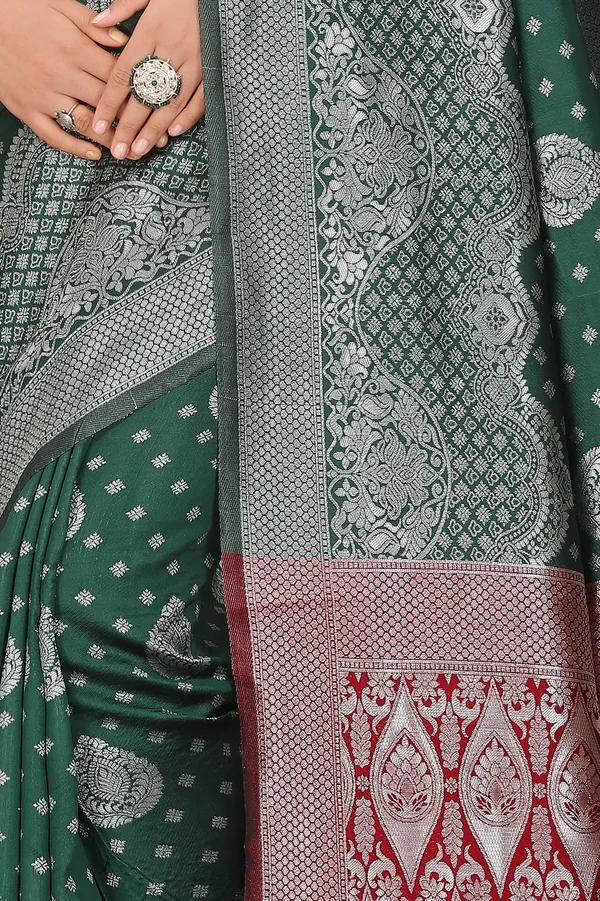 Women's_Banarasi_Silk_Saree_for_Women_|_Traditional_Woven_Saree_with_Contrast_Border_&_Pallu_|_For_Traditional,_Festive_&_Wedding_Saree_with_Blouse_Piece_(Silver_-_Dark_Green_&_Red)