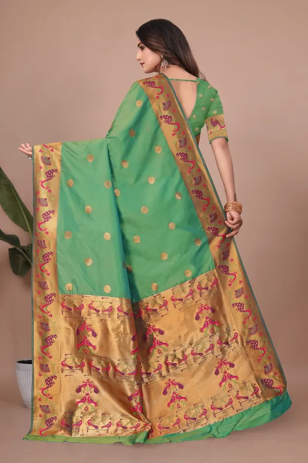 Pure_Silk_Paithani_Saree_with_Rich_Zari_Woven_Border_&_Peacock_Motifs_|_For_Traditional_Wedding_&_Festivals_|_5.5m_Saree_+_0.8m_Blouse_(Emerald_Green)