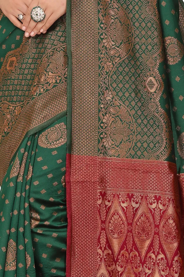 Women's_Banarasi_Silk_Saree_for_Women_|_Traditional_Woven_Saree_with_Contrast_Border_&_Pallu_|_For_Traditional,_Festive_&_Wedding_Saree_with_Blouse_Piece_(Gold_-_Dark_Green_&_Red)