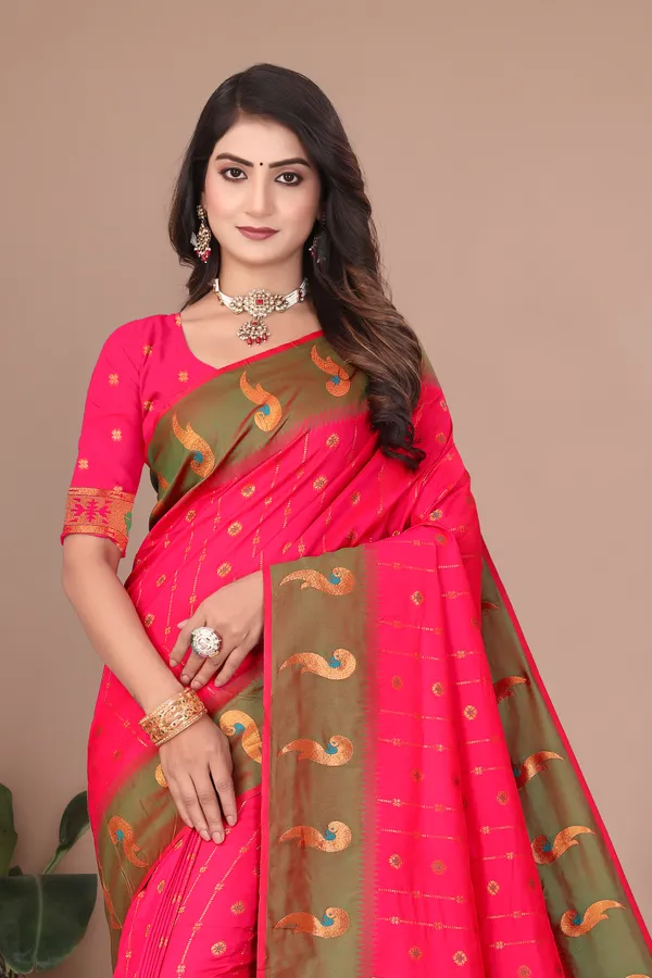 Pure_Silk_Paithani_Saree_with_Rich_Zari_Woven_Border_&_Peacock_Motifs_|_For_Traditional_Wedding_&_Festivals_|_5.5m_Saree_+_0.8m_Blouse_(Rani_Pink_&_Emerald)