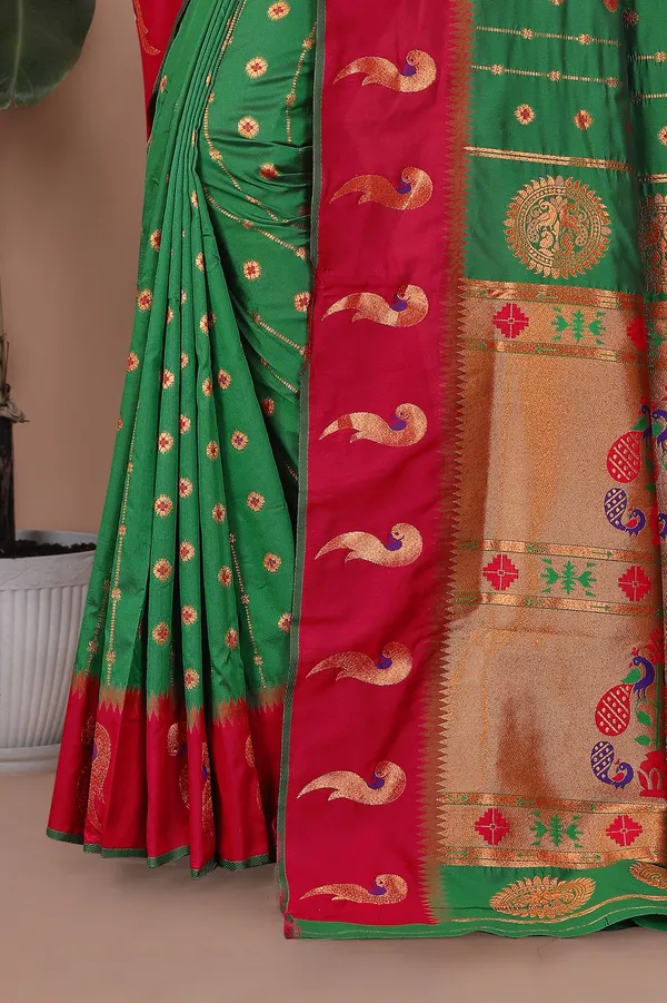 Pure_Silk_Paithani_Saree_with_Rich_Zari_Woven_Border_&_Peacock_Motifs_|_For_Traditional_Wedding_&_Festivals_|_5.5m_Saree_+_0.8m_Blouse_(Deep_Green_&_Red)