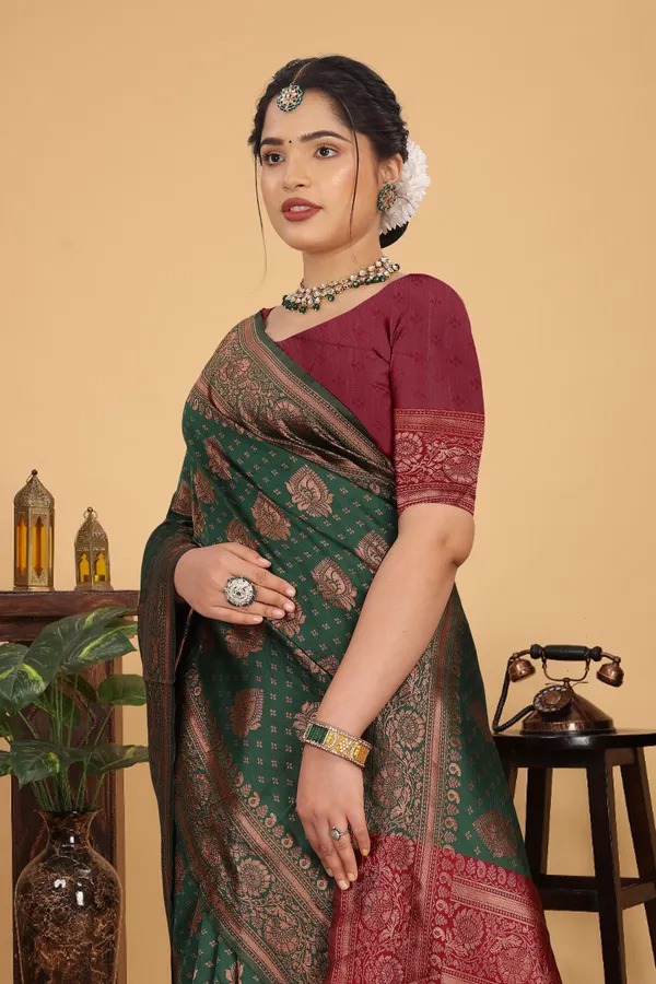 Women's_Banarasi_Silk_Saree_for_Women_|_Traditional_Woven_Saree_with_Contrast_Border_&_Pallu_|_For_Traditional,_Festive_&_Wedding_Saree_with_Blouse_Piece_(Gold_-_Dark_Green_&_Red)
