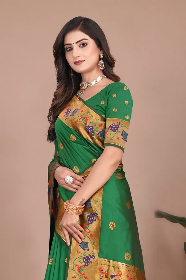 Pure_Silk_Paithani_Saree_with_Rich_Zari_Woven_Border_&_Peacock_Motifs_|_For_Traditional_Wedding_&_Festivals_|_5.5m_Saree_+_0.8m_Blouse_(Dark_Green)