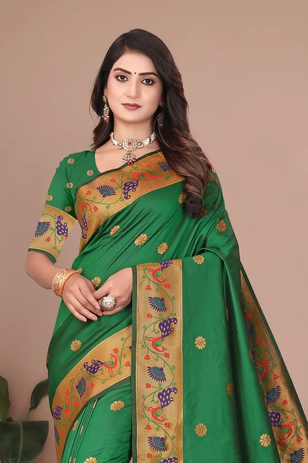 Pure_Silk_Paithani_Saree_with_Rich_Zari_Woven_Border_&_Peacock_Motifs_|_For_Traditional_Wedding_&_Festivals_|_5.5m_Saree_+_0.8m_Blouse_(Dark_Green)