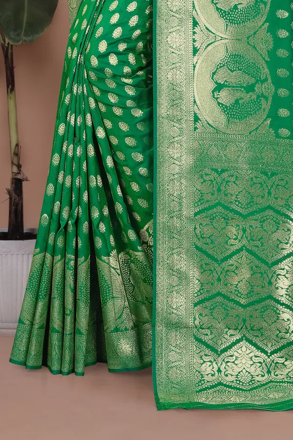 Bottle_Green_Banarasi_Silk_Saree_with_Gold_&_Silver_Zari_for_Women_|_For_Traditional_Wedding_&_Festivals_|_5.5m_Saree_+_0.8m_Blouse