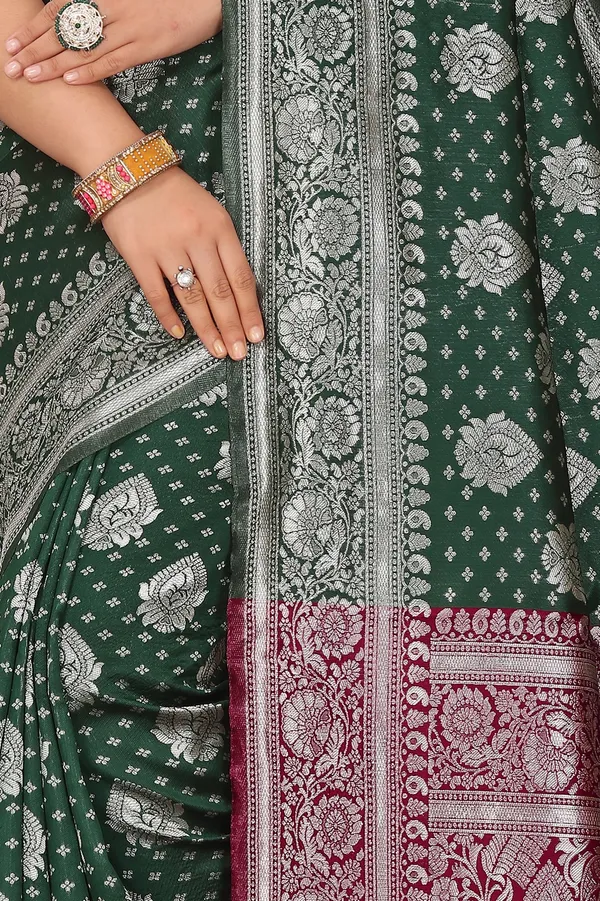 Women's_Banarasi_Silk_Saree_for_Women_|_Traditional_Woven_Saree_with_Contrast_Border_&_Pallu_|_For_Traditional,_Festive_&_Wedding_Saree_with_Blouse_Piece_(Silver_-_Dark_Green_&_Red)