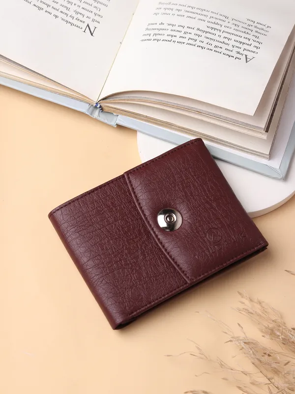 Brown_Artificial_Leather_Premium_&_Elegant_Wallet_For_Men
