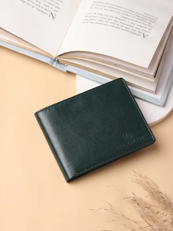 Green_Artificial_Leather_Premium_&_Elegant_Wallet_For_Men