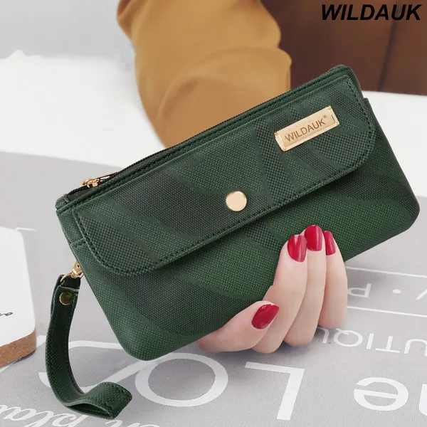 Green_Natural_Leather_Premium_&_Elegant_Clutch_For_Women_&_Girls