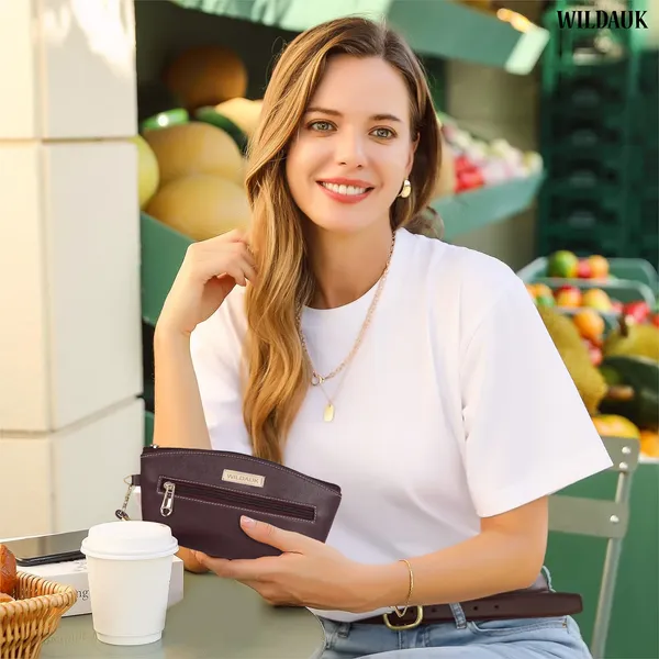 Maroon_Artificial_Leather_Premium_&_Elegant_Clutch_For_Women_&_Girls