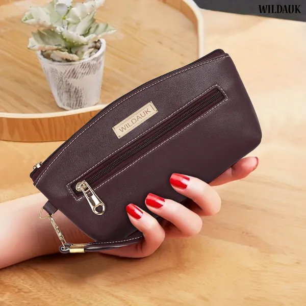 Maroon_Artificial_Leather_Premium_&_Elegant_Clutch_For_Women_&_Girls