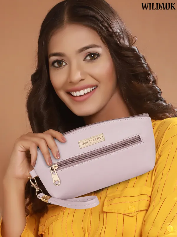 Purple_Artificial_Leather_Premium_&_Elegant_Clutch_For_Women_&_Girls