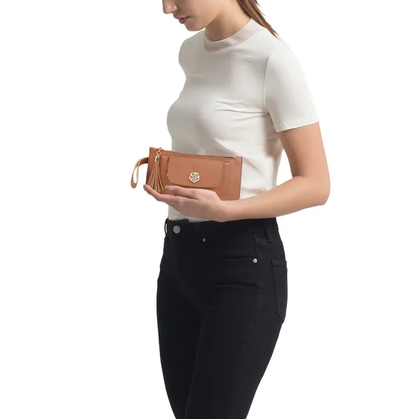 Tan_Artificial_Leather_Premium_&_Elegant_Clutch_For_Women_&_Girls