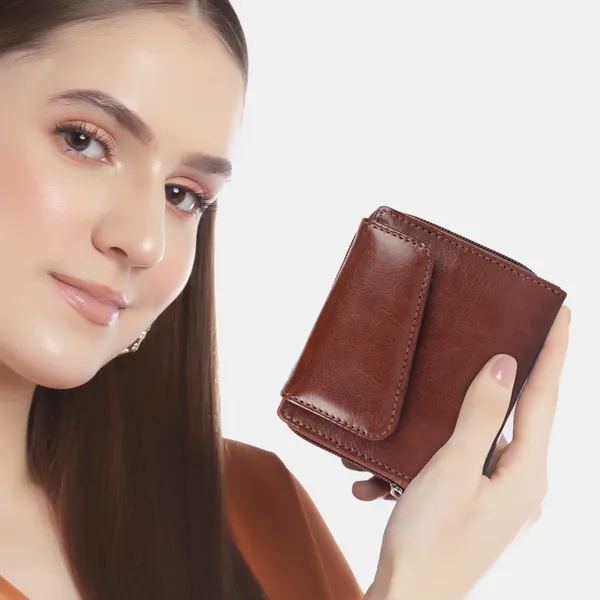 Brown_Faux_Leather_Premium_&_Elegant_Wallet_For_Women
