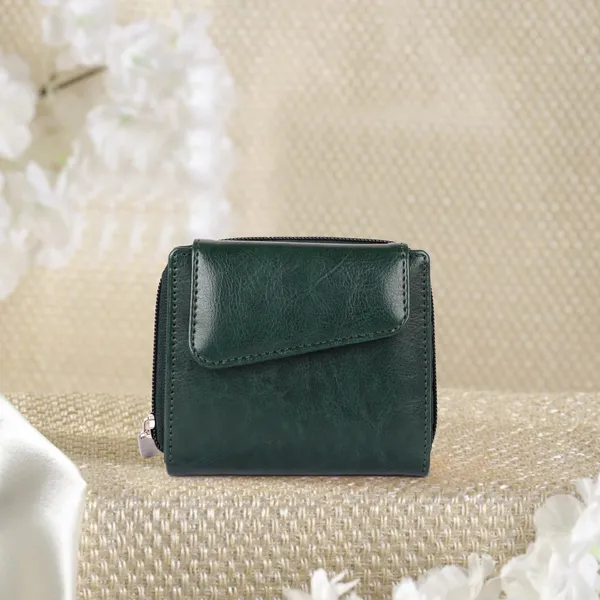 Green_Faux_Leather_Premium_&_Elegant_Wallet_For_Women
